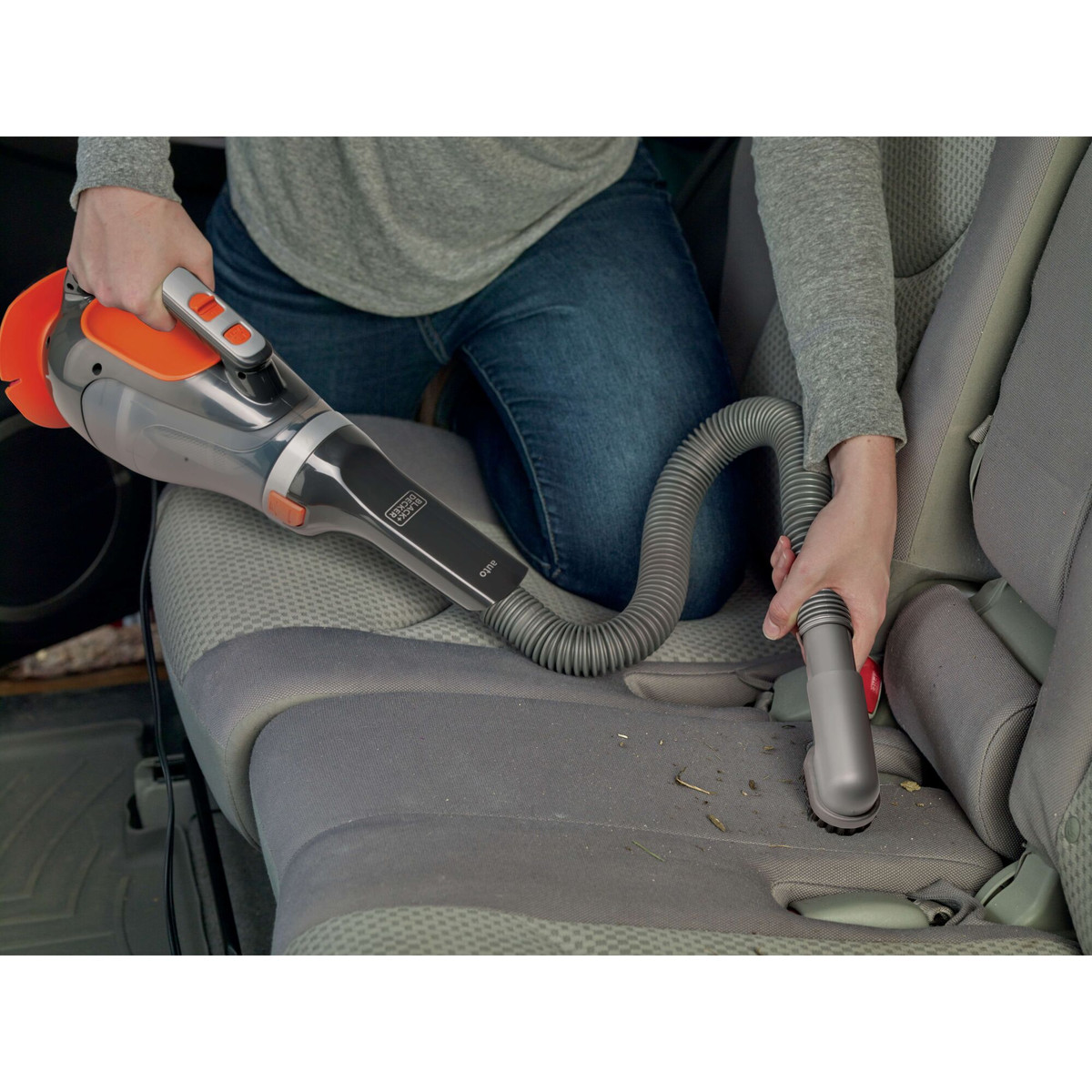 Aspirador de Automóveis 12V 610ML - Ação Ciclônica com 3 Acessórios e Bolsa Black+Decker — foto 4