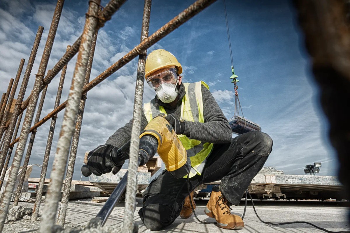 Martelo Perf/Romp SDS MAX 1-9/16 (40MM) 1.100W, 6,1-7J, 3 Modos, 5,9 KG, C/ Maleta, 220V DeWalt — foto 4