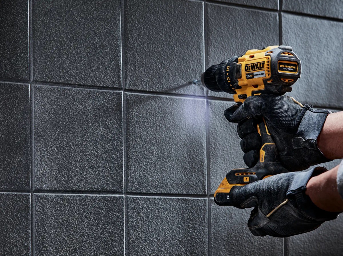 Parafusadeira/Furadeira de Impacto 1/2" (13MM) 20V MAX* Li-ion, Brushless 1 Bateria 2AH, (DCB203) Carregador Bivolt (d DeWalt — foto 3