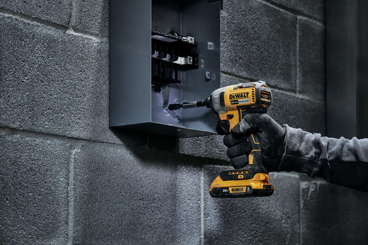Parafusadeira Impacto 1/4" (6,35MM) 20V MAX* Li-ion, Brushless sem Carregador e Bateria DeWalt — foto 5