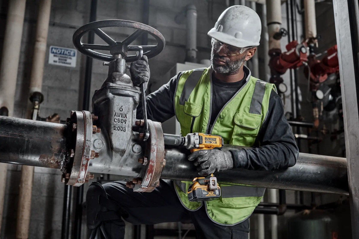 Chave de Impacto 1/2" (13MM) 20V MAX* Li-ion, Brushless 812NM sem Bateria e Carregador DeWalt — foto 4