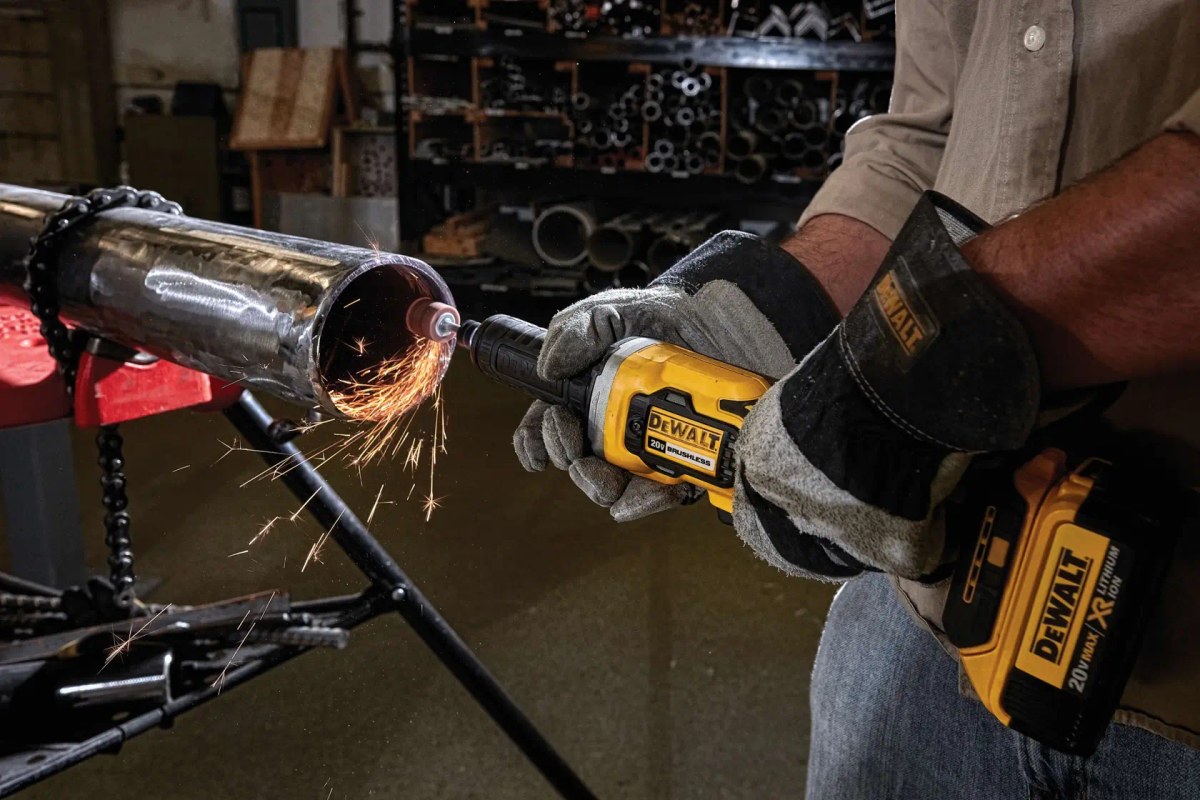 Retificadeira 1 ½” (38MM) 20V MAX* Li-ion Brushless, 3VV, sem Bateria e Carregador DeWalt — foto 4