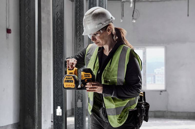 Nivel Laser Verde 2 Linhas 12V/20V MAX* 85M C/ Maleta sem Bateria e Carregador DeWalt