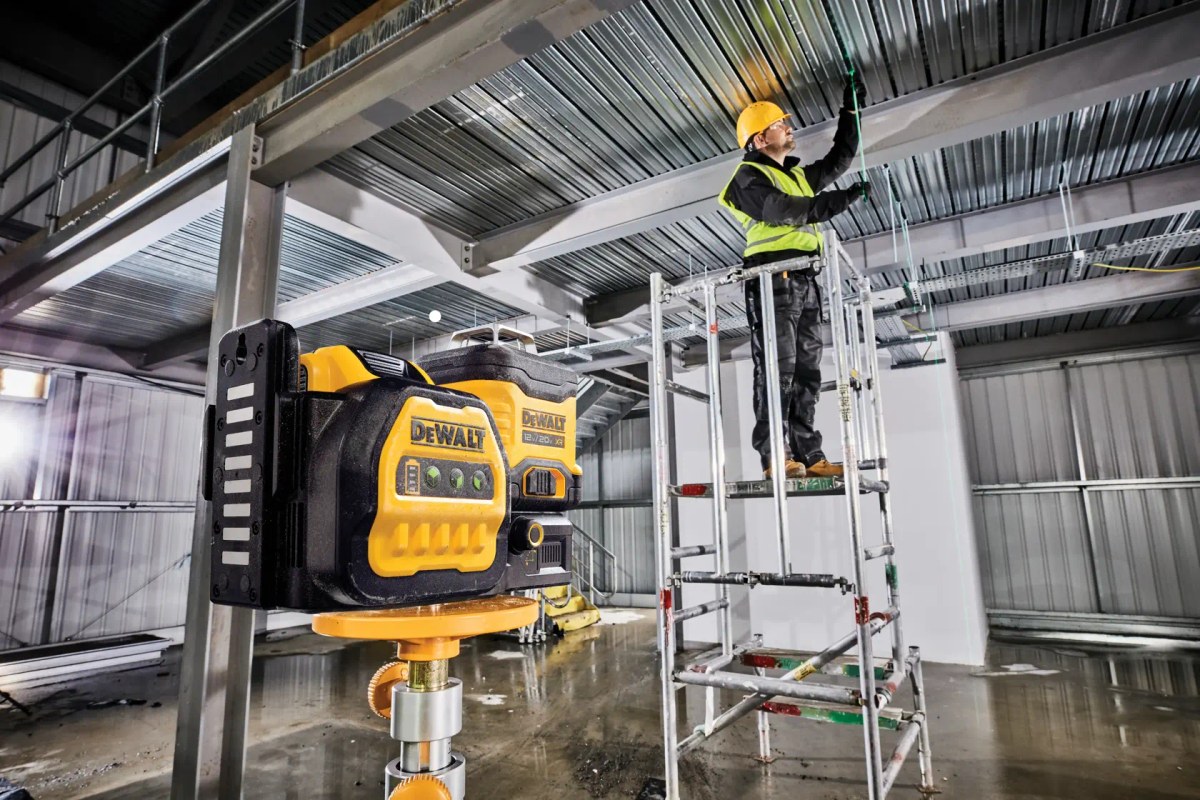 Nivel Laser Verde 3 Linhas 360° 12V/20V MAX* 70M C/ Maleta sem Bateria e Carregador DeWalt — foto 4