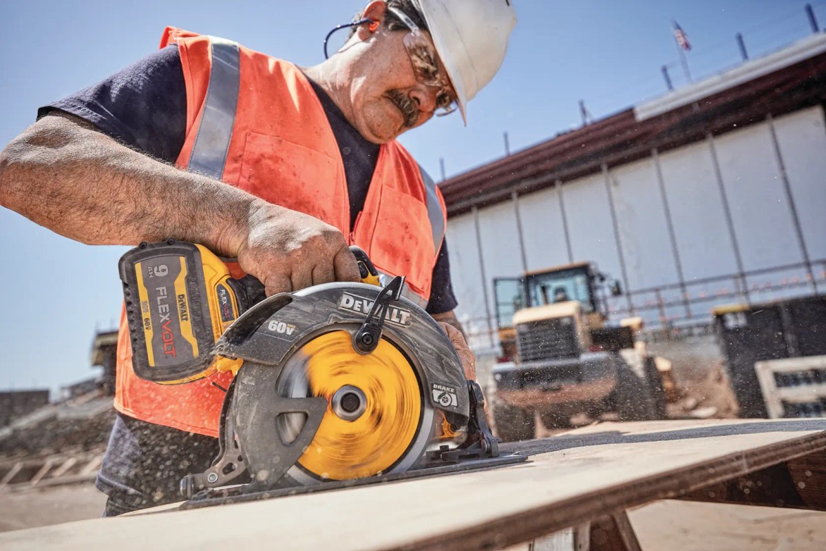 Serra Circular 7-1/4" (184MM) 60V MAX* Flexvolt Li-ion, sem Bateria e Carregador DeWalt — foto 3