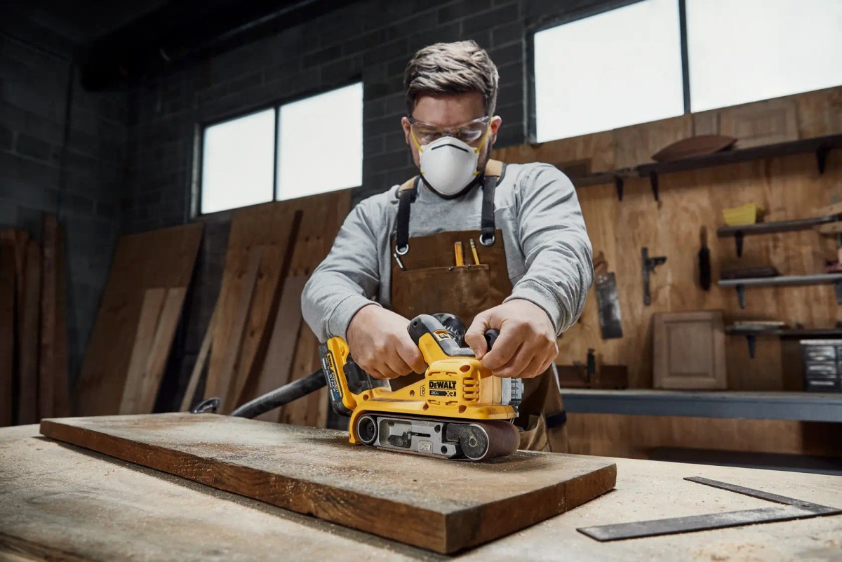 Lixadeira de Cinta 20V MAX* Brushless 75X530MM sem Bateria e Carregador DeWalt — foto 5
