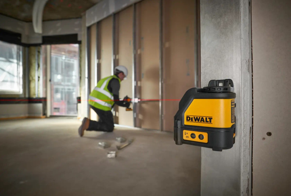 Nivel Laser Vermelho 2 Linhas 3 Pilhas Aa 15M DeWalt — foto 3