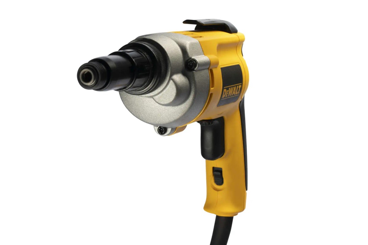 Parafusadeira C/ Controle de Torque 540W, 4-26 NM, Velocidade Variável Reversível, 0 - 2.500 RPM, 1,7 KG, 220V DeWalt — foto 4