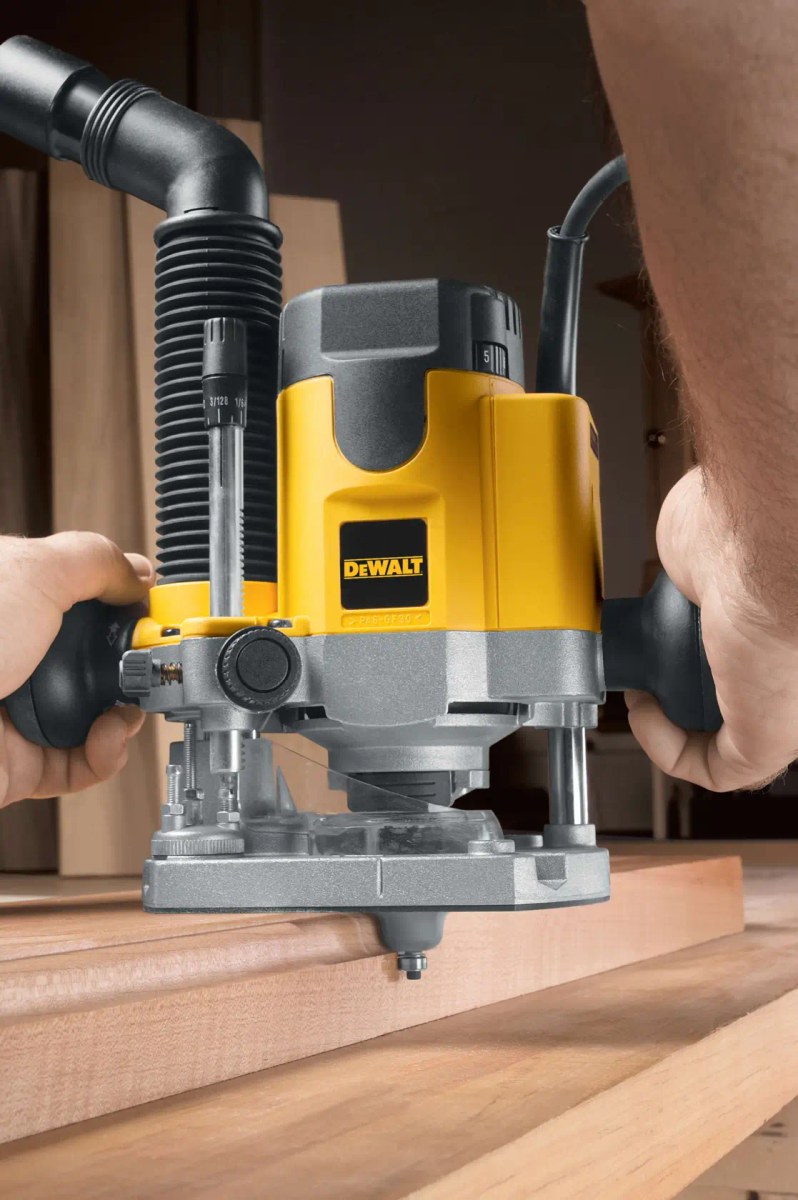 Tupia de Coluna 1.100W, Vv 8.000-24.000 RPM, Pinças 6MM, 1/4" e 8MM, C/ Guia Paralela, 220V DeWalt — foto 5