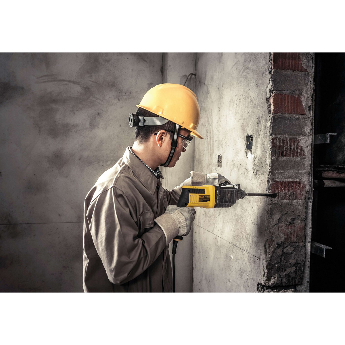 Martelete Perfurador SDS Plus C/ 1,34J - 2 Modos - 620W - 220V Stanley — foto 4